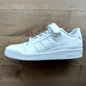 BRAND NEW! ADIDAS FORUM LOW’s